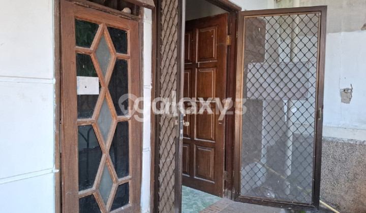 Ready-to-occupy house in West Surabaya, Lakarsantri, near Wiyung, close to CitraLand.