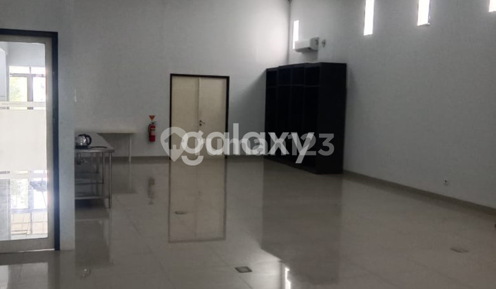 Brand new warehouse zero road strategic location.