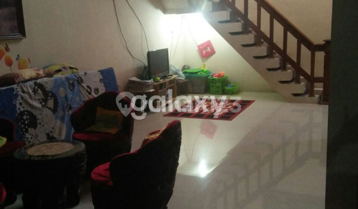 House for business, zero street, West Surabaya, strategic location. House for business, zero street, West Surabaya, strategic location.