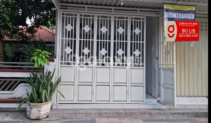 Strategic location shophouse ready to use zero road west Surabaya. 2