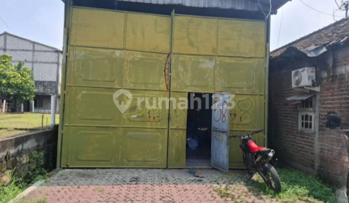 zero warehouse 20 ft container access road menganti gresik west of sby zero warehouse 20 ft container access road menganti gresik west of sby