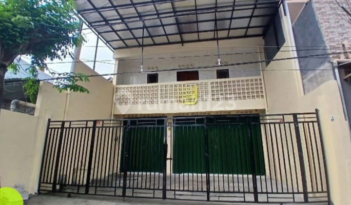 3-Storey Shophouse Ready for Use, Zero, on a Densely Populated Main Road, Suitable for Any Business.