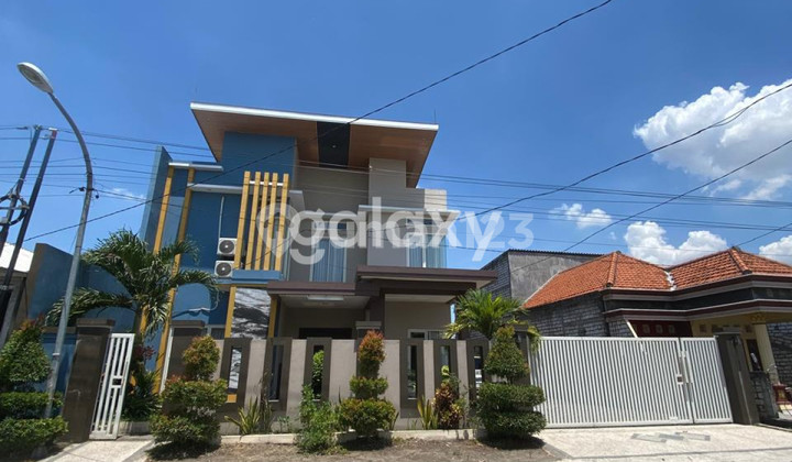 Luxury 2-Story House + Furnished Ready to Occupy in Benjeng Balong Panggang Gresik
