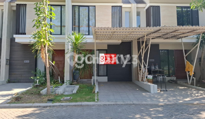 ready-to-occupy 2-story house citra land west surabaya