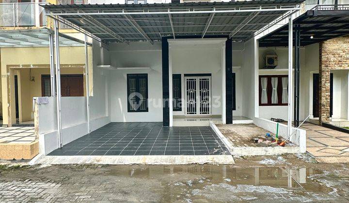 Rumah Cantik Mewah dalam Komplek Elite di Jl. Flamboyan I, Medan Selayang 1