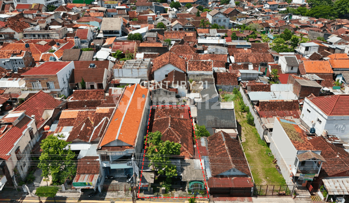 Land for Business Opportunities and Residence Only 600M East of Ukdw