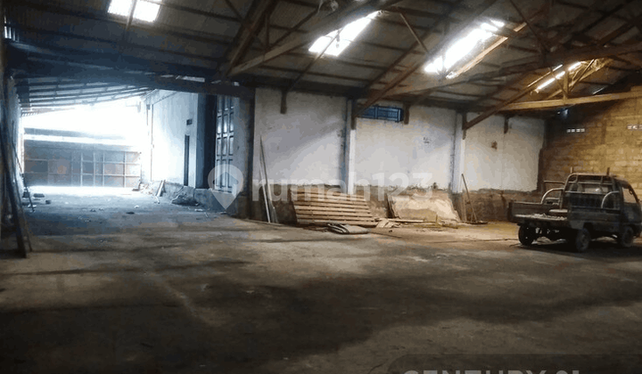 Warehouse and Land for Sale in Strategic Location, Salatiga Area