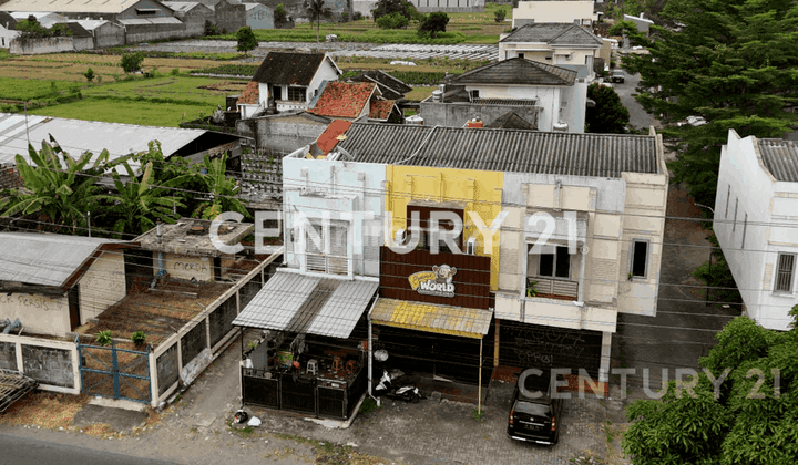 Dijual Ruko Dengan Bangunan 2 Lantai Di Daerah Jambon  1