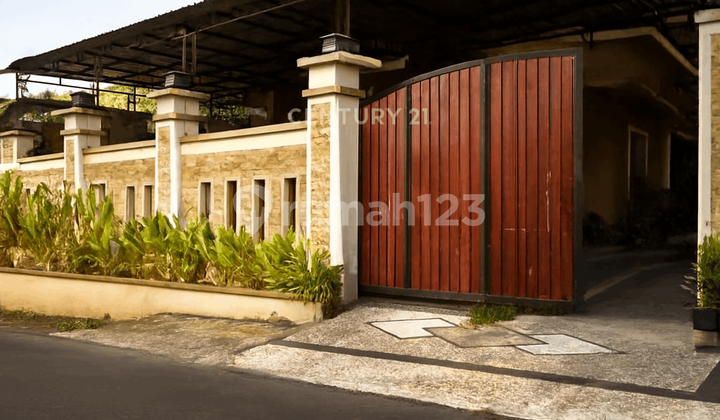 Rumah 2Lt Semi Furnish Di Sleman Barat Deket RSU Mitra Sehat Rumah 2Lt Semi Furnish Di Sleman Barat Deket RSU Mitra Sehat