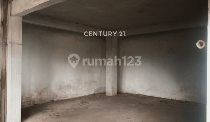 2-Story Downstairs House in Sinduadi Mlati, Suitable for Hidden Gem Business