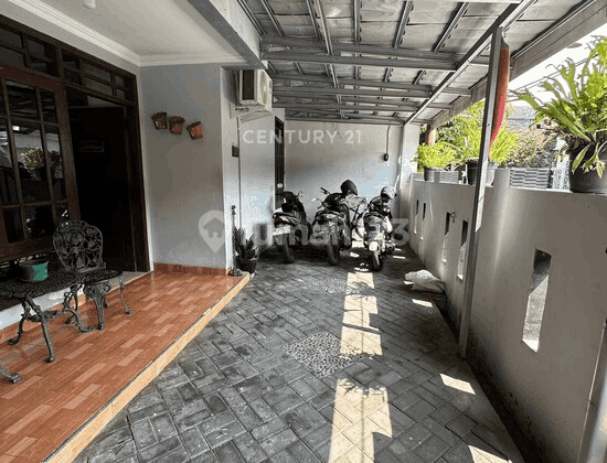 Rumah 2 Lantai Dengan Halaman Belakang Di Mergangsan 2