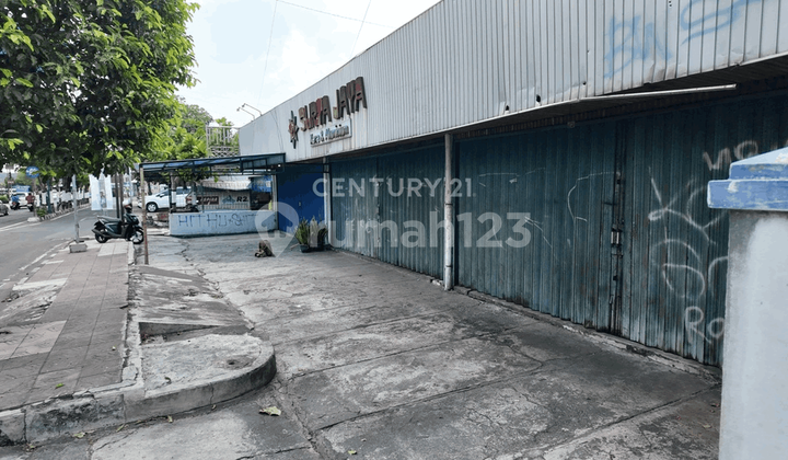 3 Strategic Shops on Jl Suryowijayan Very Suitable for Business