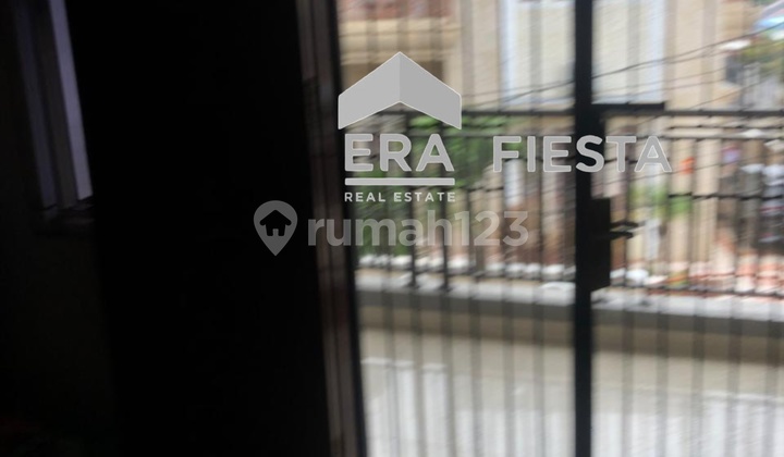 House for Sale - Kosambi Baru Corner 2.5 Floors 2