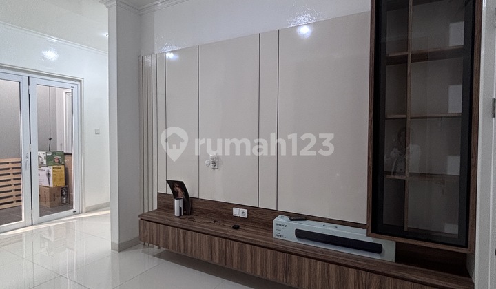Dijual Murah Rumah Rapi Siap Huni Full Renov