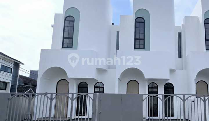 Hot Property - Rumah Baru Rasa Resort Santorini, Citra Garden 2
