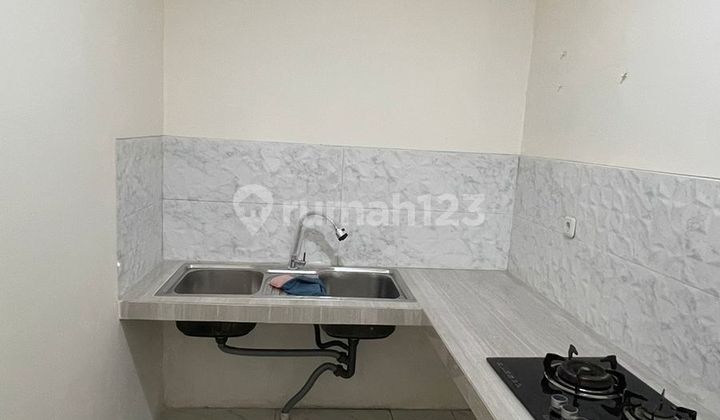 Turun Harga - Dijual Cepat Rumah 2,5 Lantai Full Renov di Cluster Agate First Stone