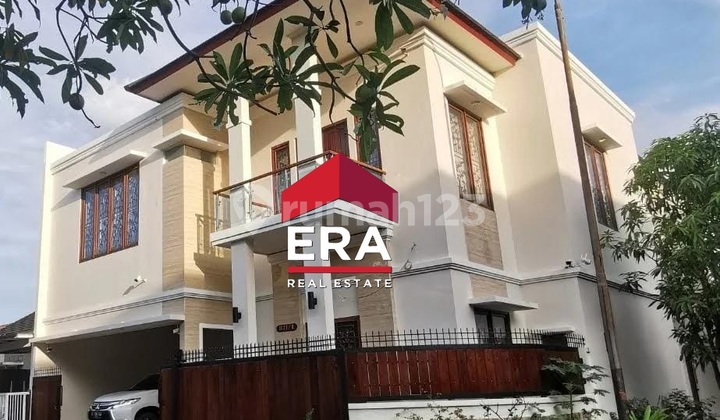 DIJUAL – RUMAH HOEK MODERN DENGAN PRIVATE POOL ! Cluster Eksklusif Banjar Wijaya | Full Furnished | Siap Huni