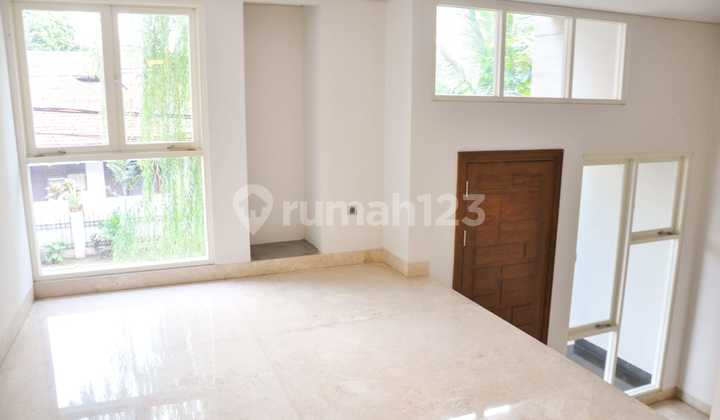 For Sale, Move-In Ready House in Gandaria Area 2