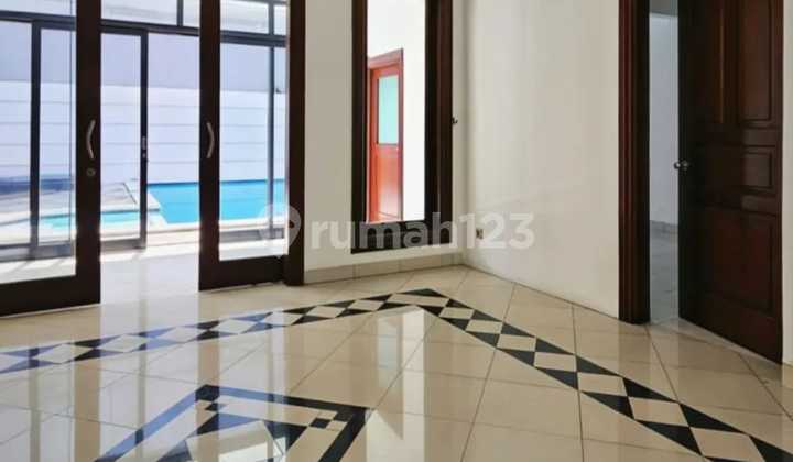 Price Drop! For Sale Pondok Indah, Land Count House, 1 Floor, Private Pool, Favorite Area, Prime Location. 2