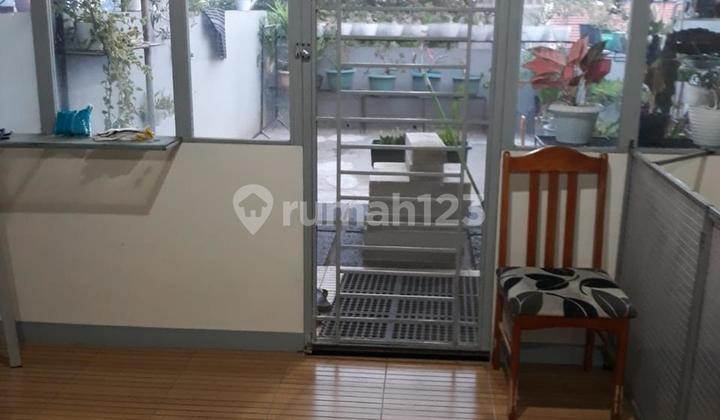 Melong Asih, Certificate of Ownership 2.5 floors. Price Below Bank Appraisal, Km2 Kt3 Car6, Building Length 4 meters, Width 168, Land Area 70, South-facing. Melong Asih, Certificate of Ownership 2.5 floors. Price Below Bank Appraisal, Km2 Kt3 Car6, Building Length 4 meters, Width 168, Land Area 70, South-facing.