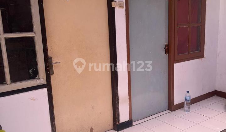 Residential House &amp; Boarding House 13 Rooms Code 11 -42 Land Area/Building Area 210/300 2