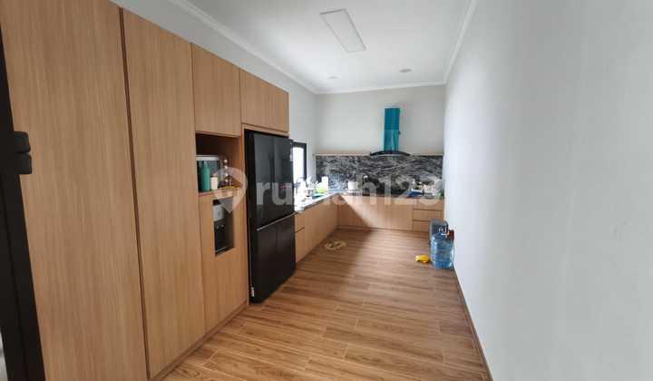 Btd 1 Lantai Marmer Furnished 5Kt Lt 560 Lb 500 Btd 5