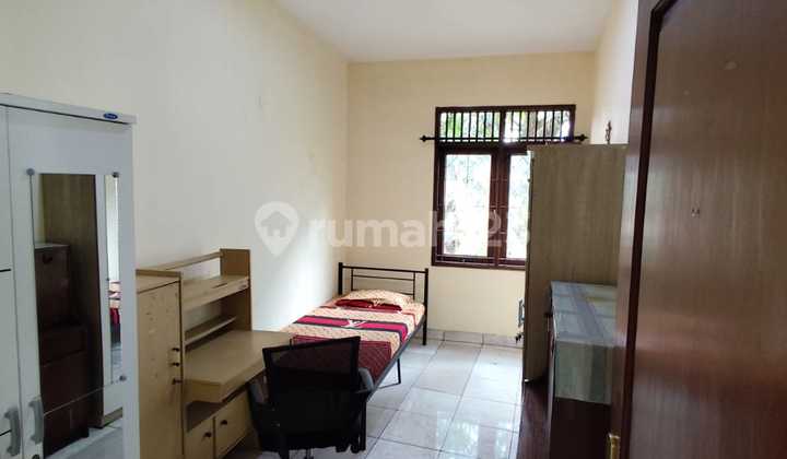 Boarding House (near the Temple close to Binus and Trinitas) 2