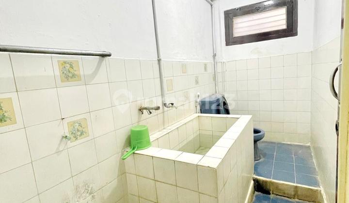 Mainroad Astana Anyar Shop House, Land Area 127 m², Building Area 171 m²