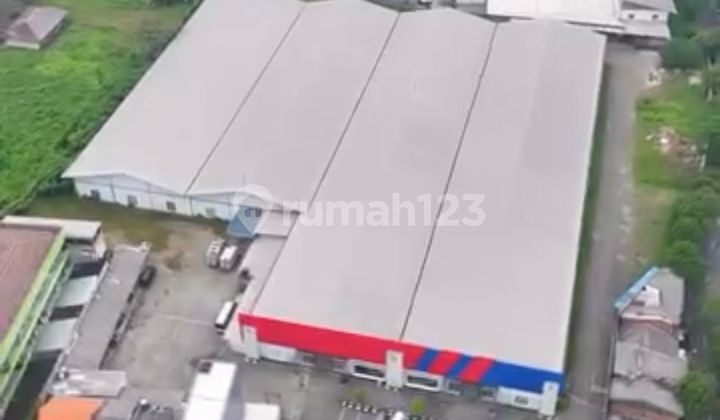 Showroom Interior Strategis di Cengkareng Izin Mall & Hotel 10 Lantai