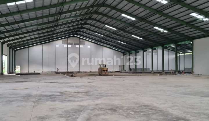 Strategic Industrial Warehouse in Tangkot Tangerang Can Be Partially Rented Strategic Industrial Warehouse in Tangkot Tangerang Can Be Partially Rented
