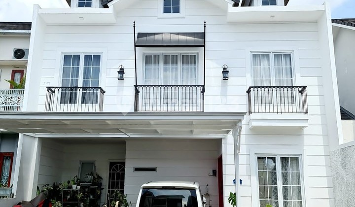 Beautiful American Classic House Behind Stan in Bintaro