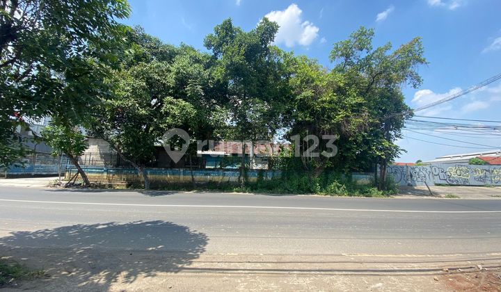 Land on Jl Raya Hasyim Ashari Cipondoh Tangerang, 24 meters wide