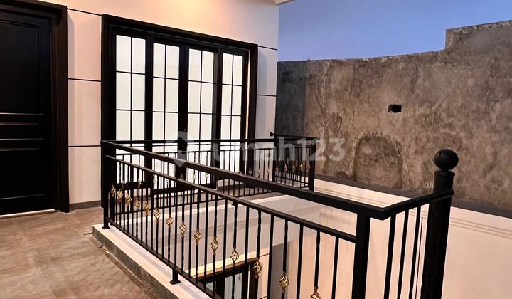 Rumah Baru dengan Layout Terbuka Sangat Modern di Nusaloka BSD 2