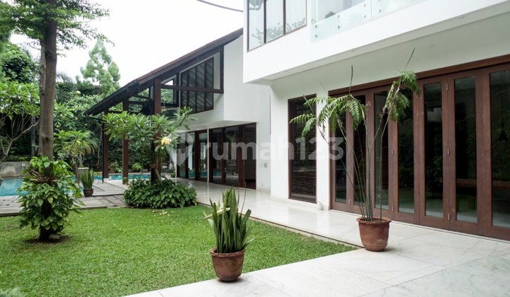 Luxury House In Kemang South Jakarta, With Private Pool & Garden