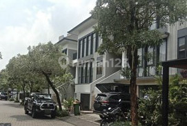 Rumah Mewah Kawasan Premium Nava Park, Serpong