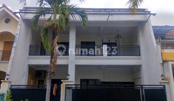 Disewakan Rumah 2½ Lantai Semi Furnished Di Grand Prima Bintara Disewakan Rumah 2½ Lantai Semi Furnished Di Grand Prima Bintara