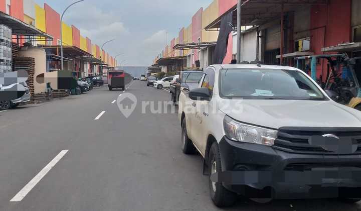 Warehouse for Sale at Bizz Park Green Sedayu Cakung, East Jakarta
