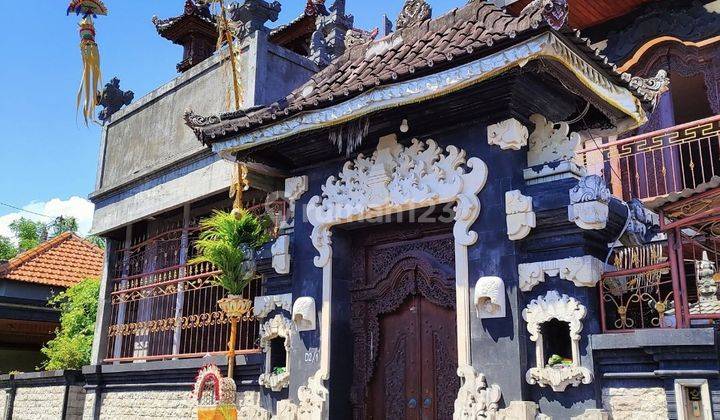 Dijual Rumah Style Bali 2 Lantai Di Jln Wayan Gentuh Dalung, Bali 1