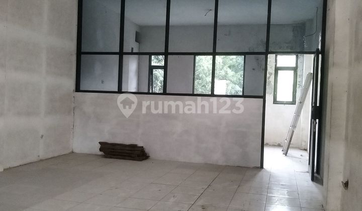 Ruko Strategis Pinggir Jalan Kebayoran Lama