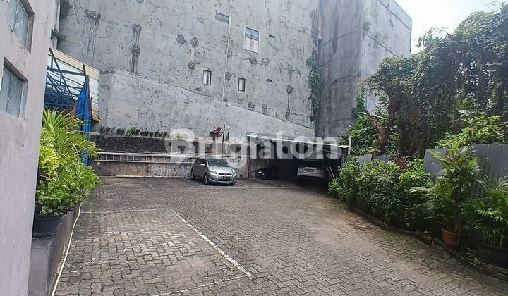 Ruko Gandeng 5 Plus Tanah Kosong Kebayoran Baru