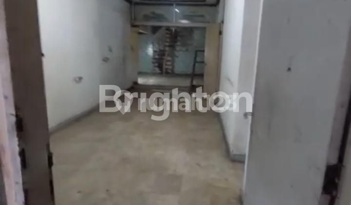 Rumah Bangunan Tua Hitung Tanah 2