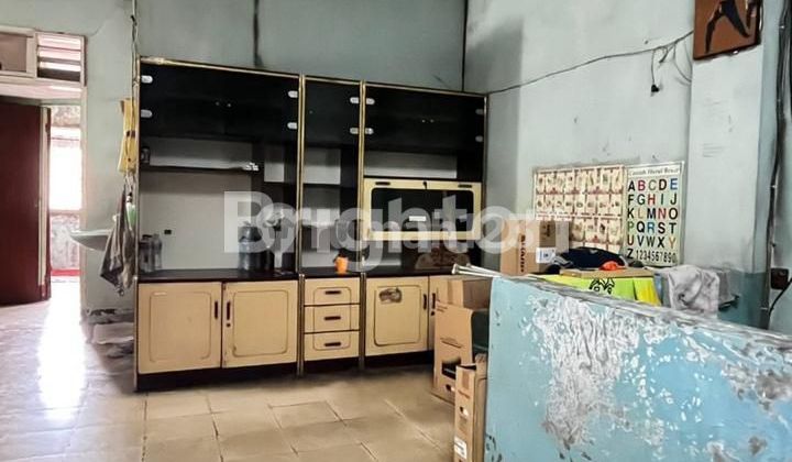 Rumah Tua Bentuk Ruko Bisa Buat Buka Usaha  2