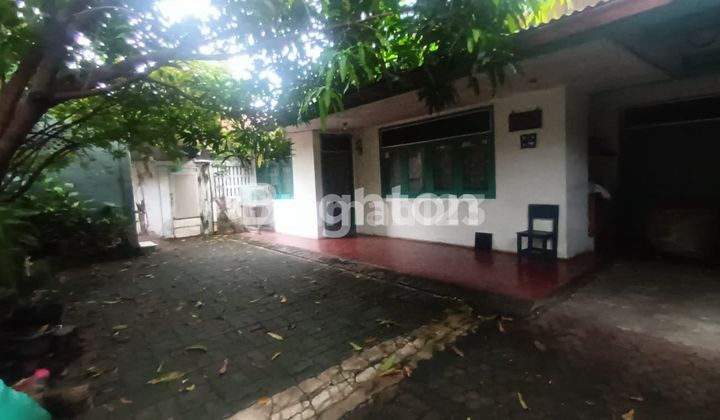 Rumah Nyaman 2 Lantai Siap Huni Kemandoran  2