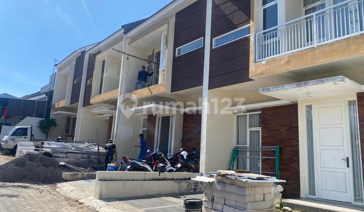 Hindari Jadi Gelandangan Beli Villa Sekarang Villa Pitu Junrejo Hindari Jadi Gelandangan Beli Villa Sekarang Villa Pitu Junrejo