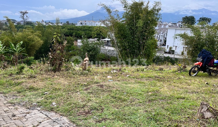 Ready-to-build land, beautiful view, flood-free