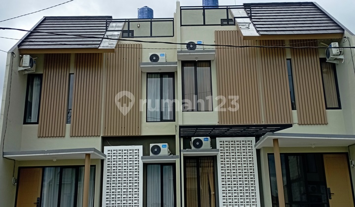 Villa Mewah Batu, Siap Huni Free Kolam Renang Pribadi Villa Mewah Batu, Siap Huni Free Kolam Renang Pribadi