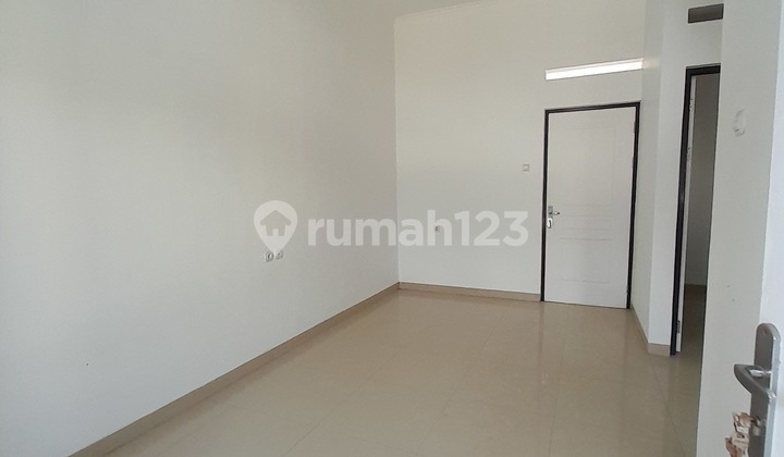 Comfortable New House Ready to Occupy in Cikoneng Bojongsoang 2