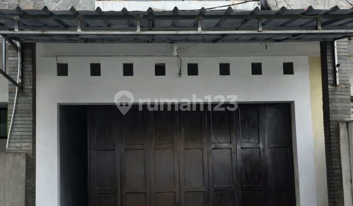 For Rent Shop House Near Podomoro Park