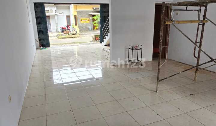 For Rent Shop House Near Podomoro Park 2