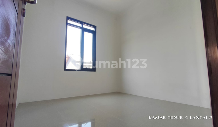 Rumah Hook Minimalis 2 Lantai - Logam Sayap Buah Batu 2